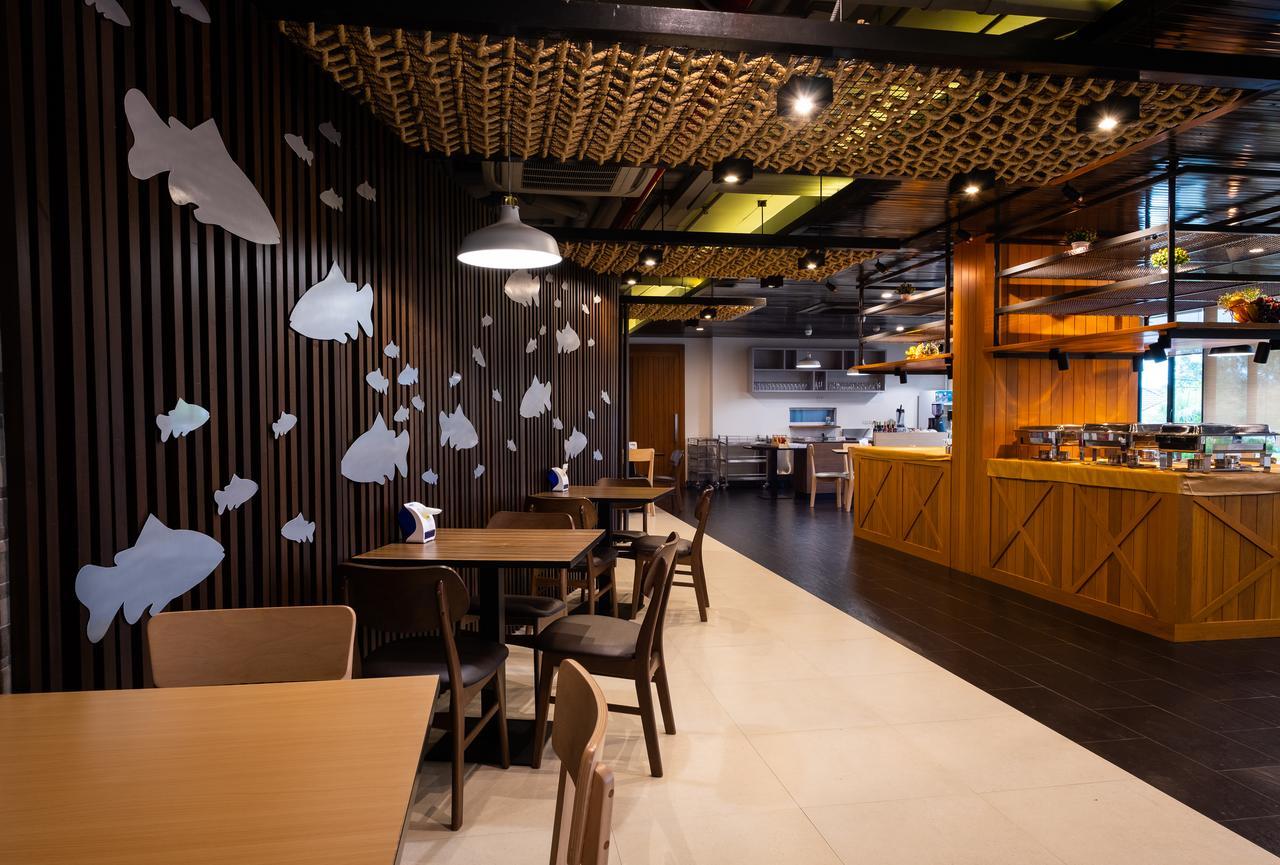 S.22 Hotel Suratthani Surat Thani Buitenkant foto