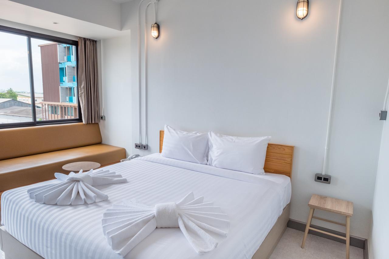 S.22 Hotel Suratthani Surat Thani Buitenkant foto